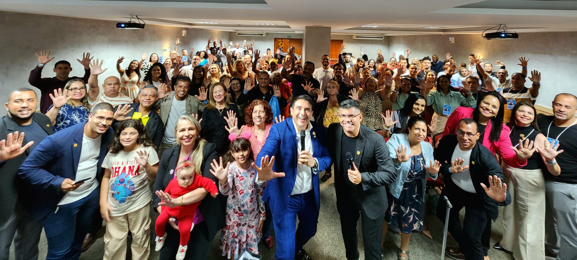 Bruno Borges com sua equipe em evento